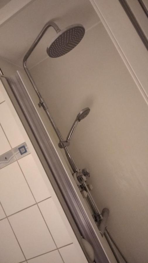 Sroom 118 And 119 In Center Ройтлинген Екстериор снимка